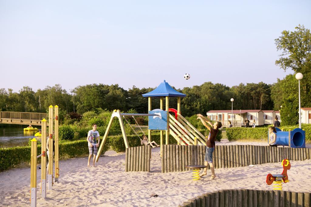 Oostappen Vakantiepark Zilverstrand Mol Exterior photo